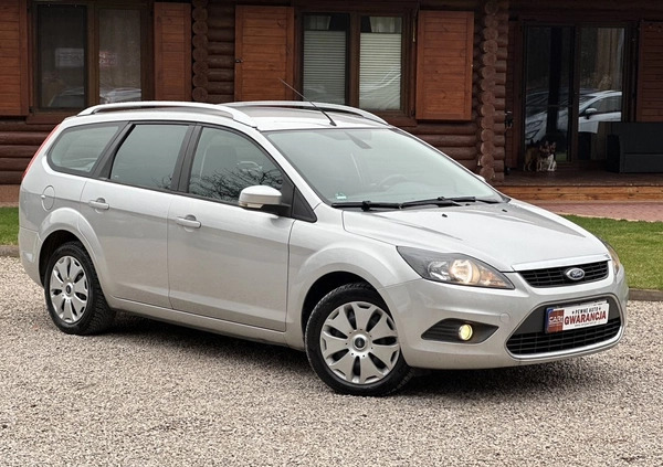 Ford Focus cena 16900 przebieg: 194000, rok produkcji 2010 z Ożarów małe 254